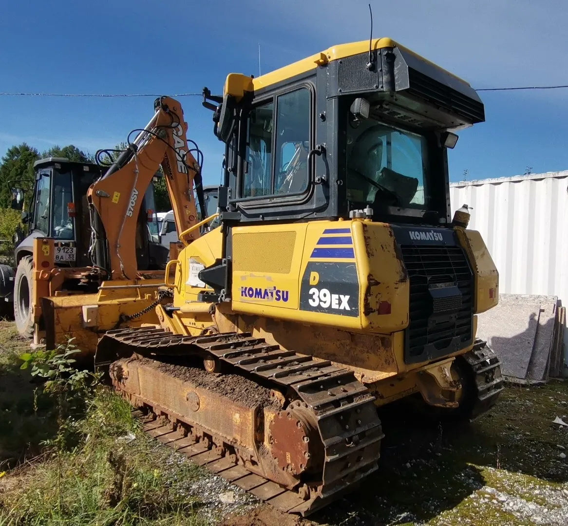 Komatsu D39EX-22 Бульдозер, фото 4