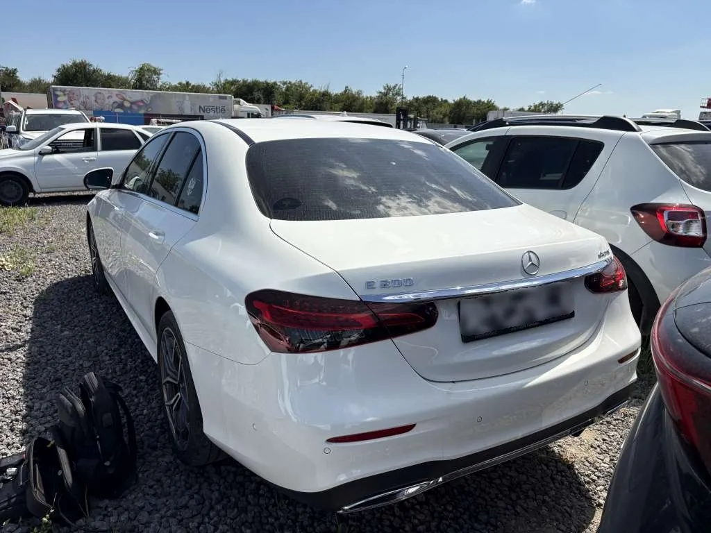 Mercedes-Benz E седан, фото 4