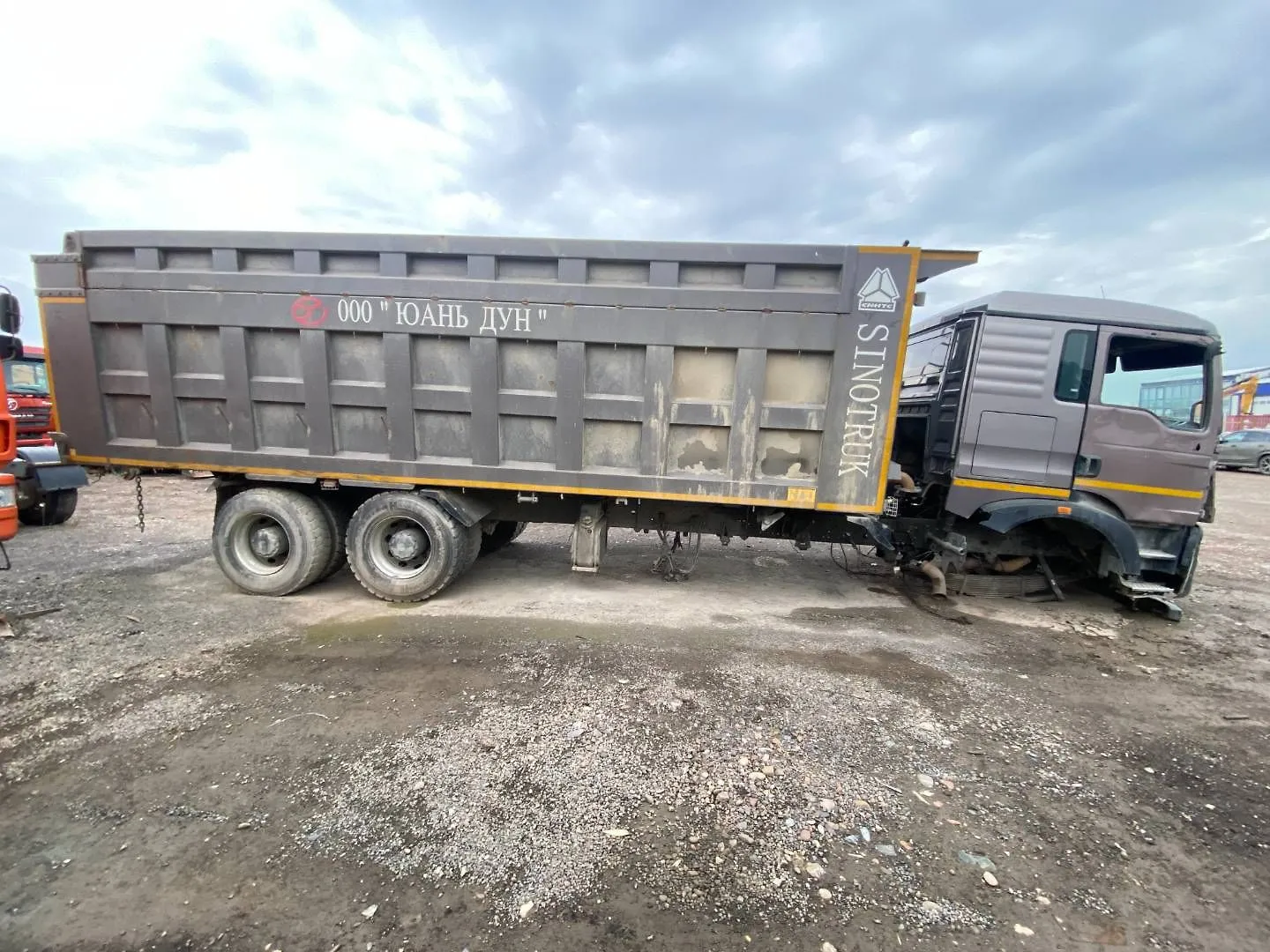 HOWO T5G 8x4 Самосвал, фото 4