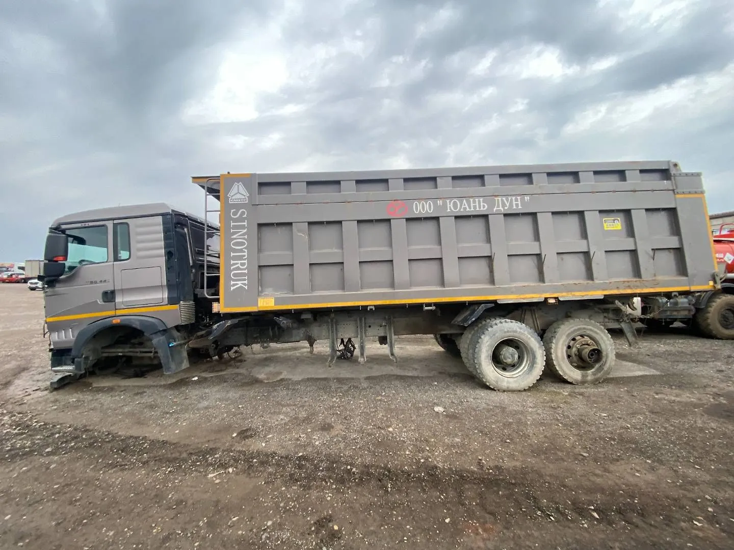 HOWO T5G 8x4 Самосвал, фото 5