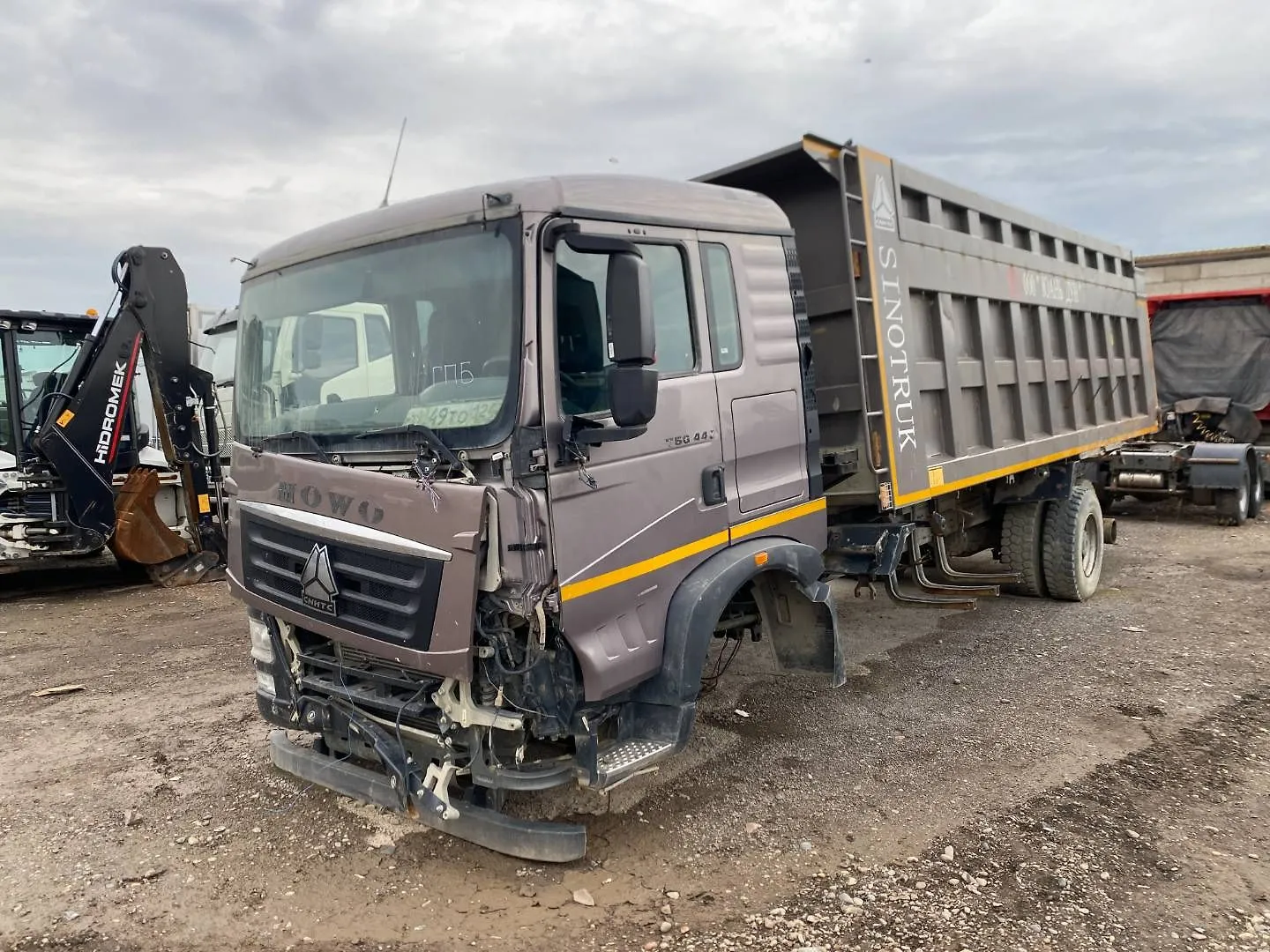 HOWO T5G 8x4 Самосвал, фото 3