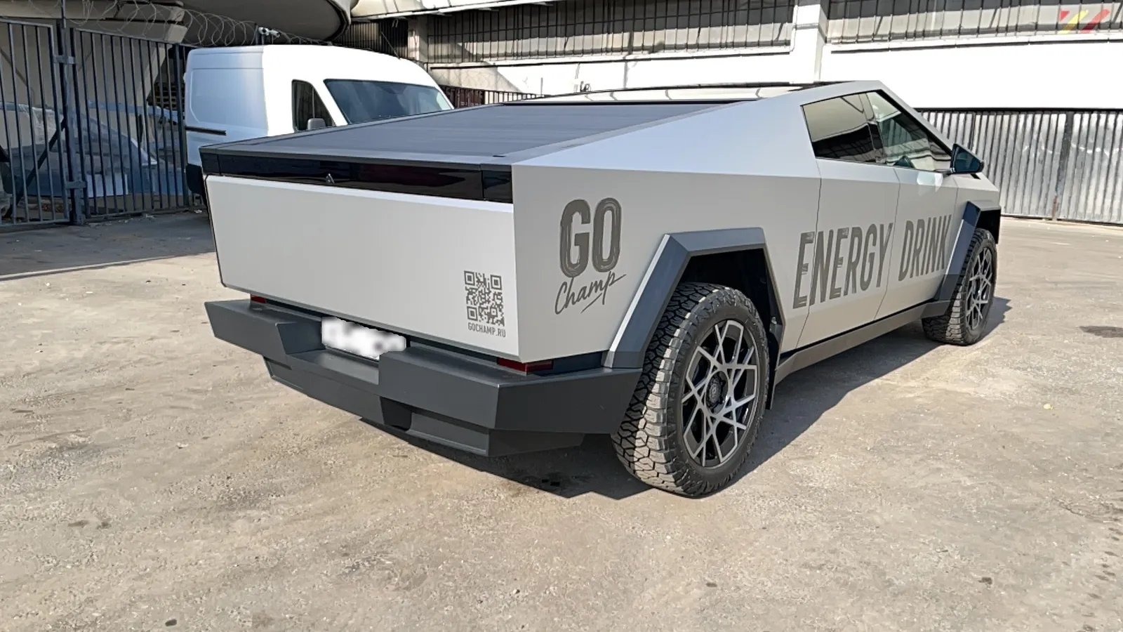 Tesla Cybertruck, фото 3