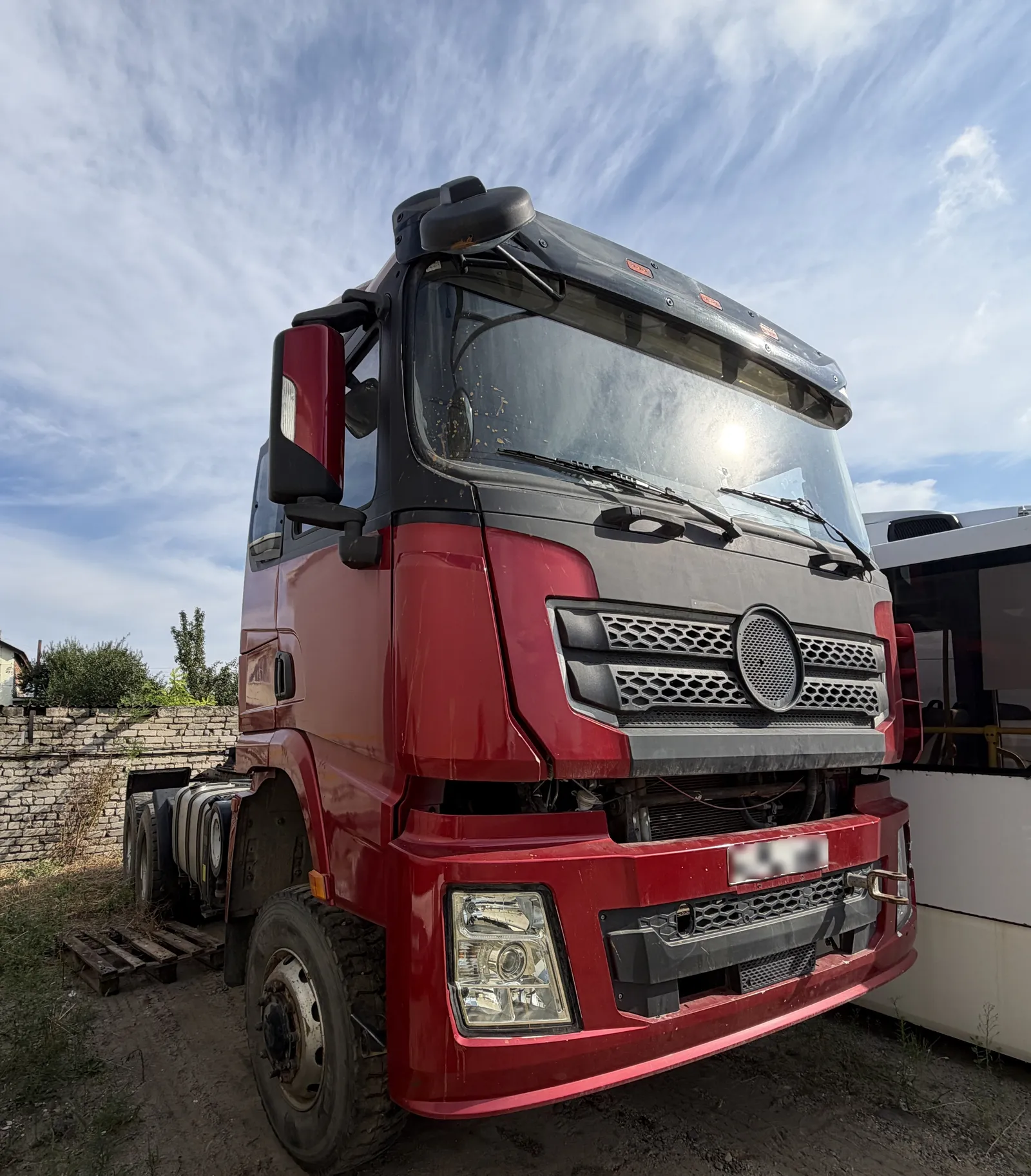 Shacman SX* 6x6 Седельный тягач, фото 2