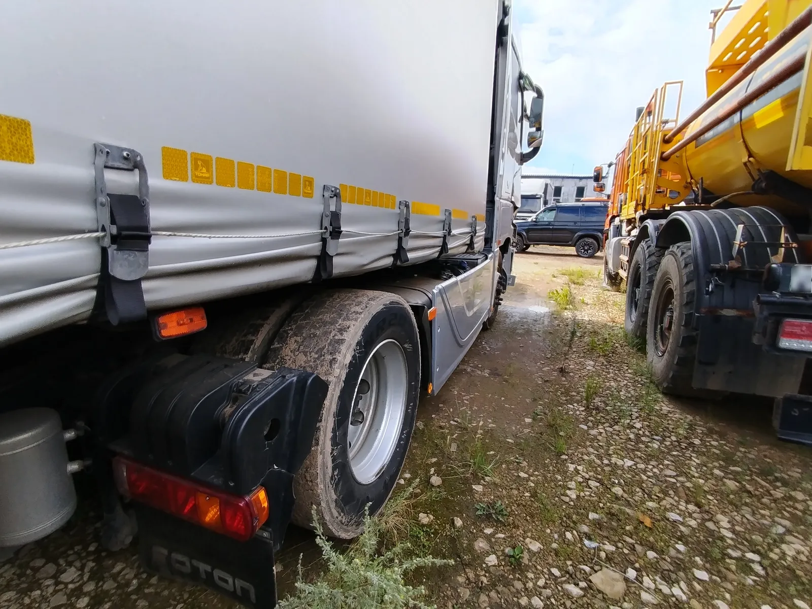 Foton AUMAN 4x2 Седельный тягач, фото 3