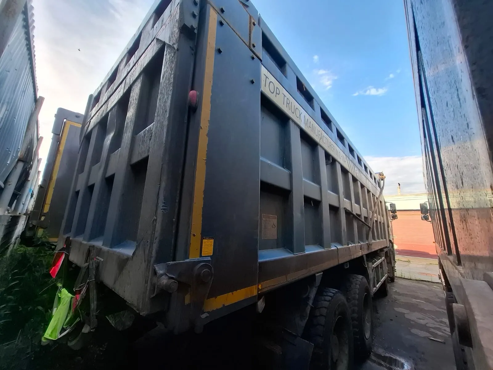 FAW J6 8x4 Самосвал, фото 3