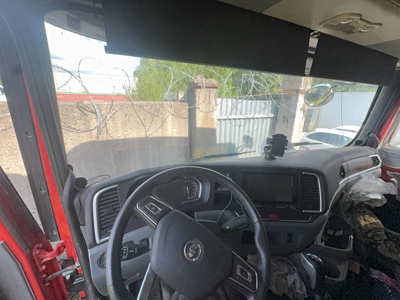 Shacman SX* 6x6 Самосвал, фото 5