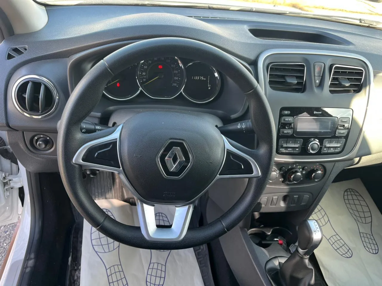 Renault Logan Лайф 1.6 113 л.с. МТ, фото 5