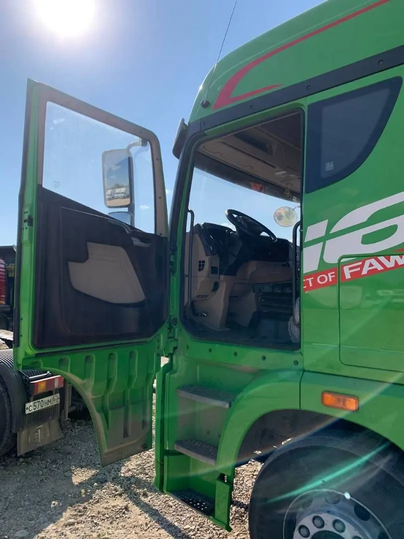 FAW JH6 6x4 Седельный тягач, фото 5