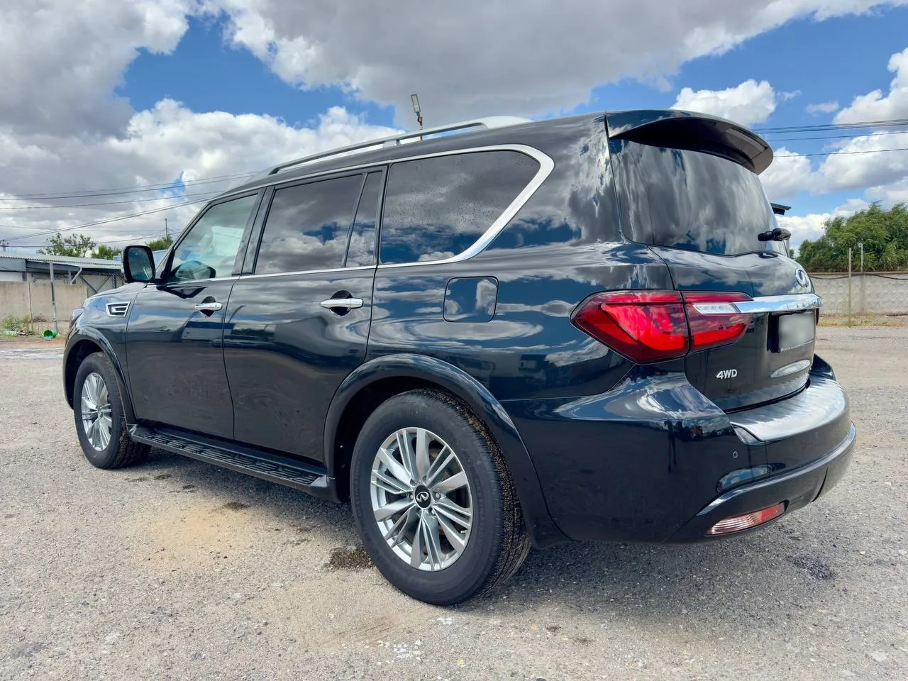 Infiniti QX80, фото 4