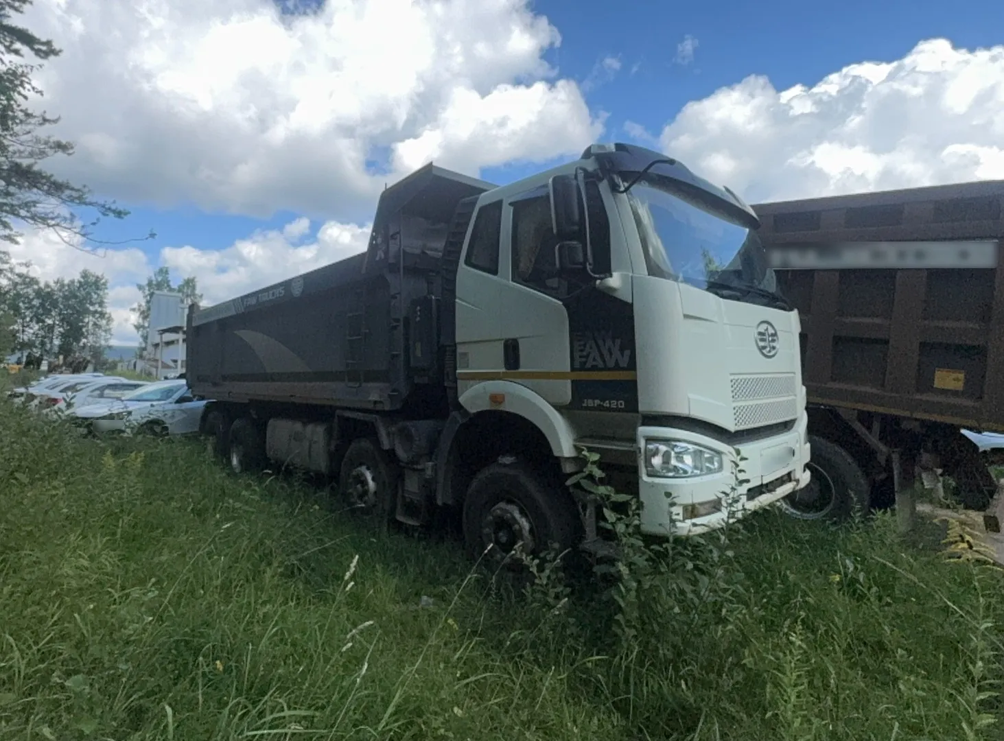 FAW CA 3310 8x4 Самосвал, фото 2