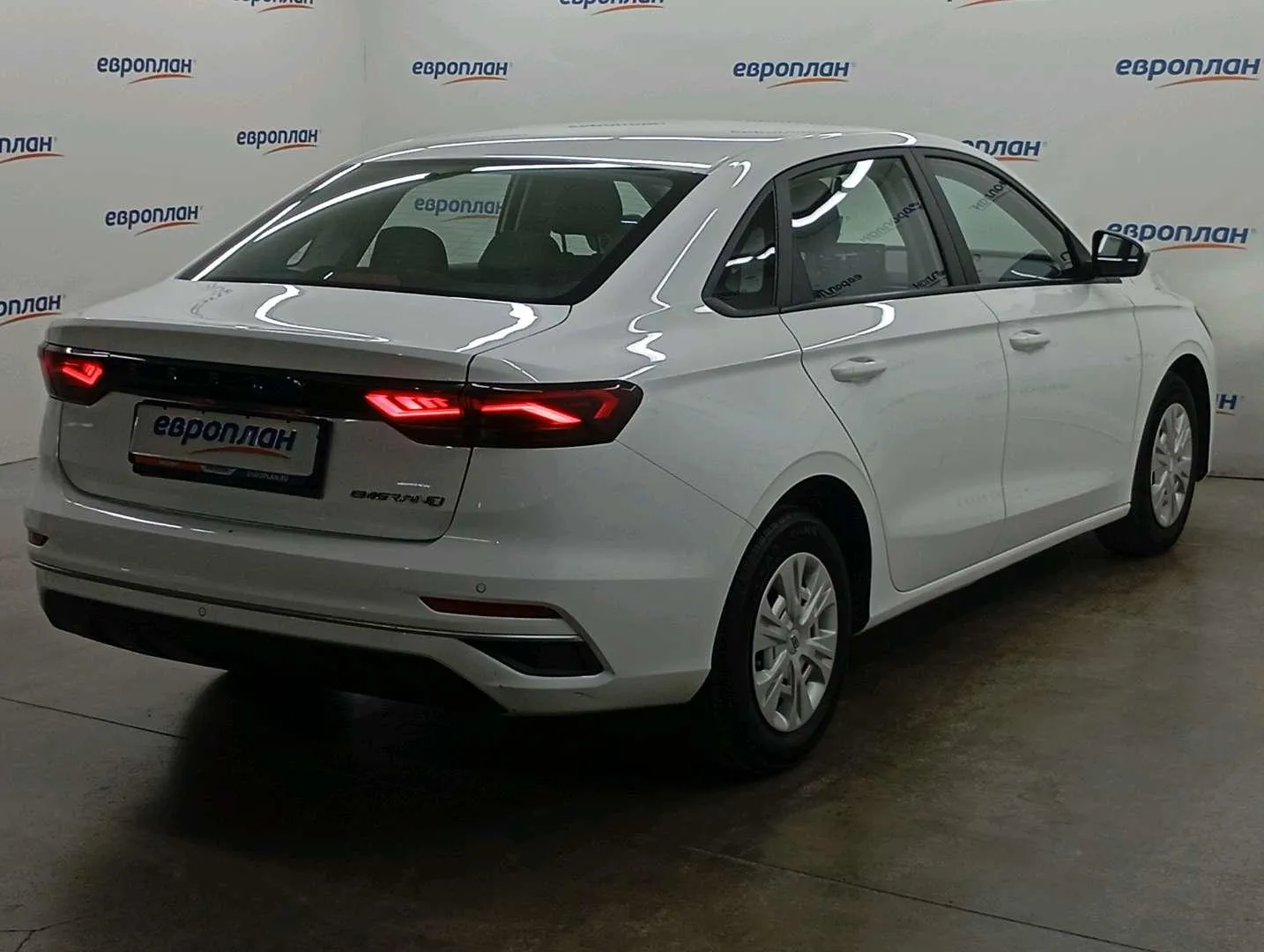 Geely Emgrand Комфорт 1.5 АТ, фото 3