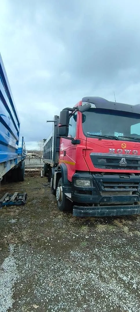 HOWO T5G 8x4 Самосвал, фото 3