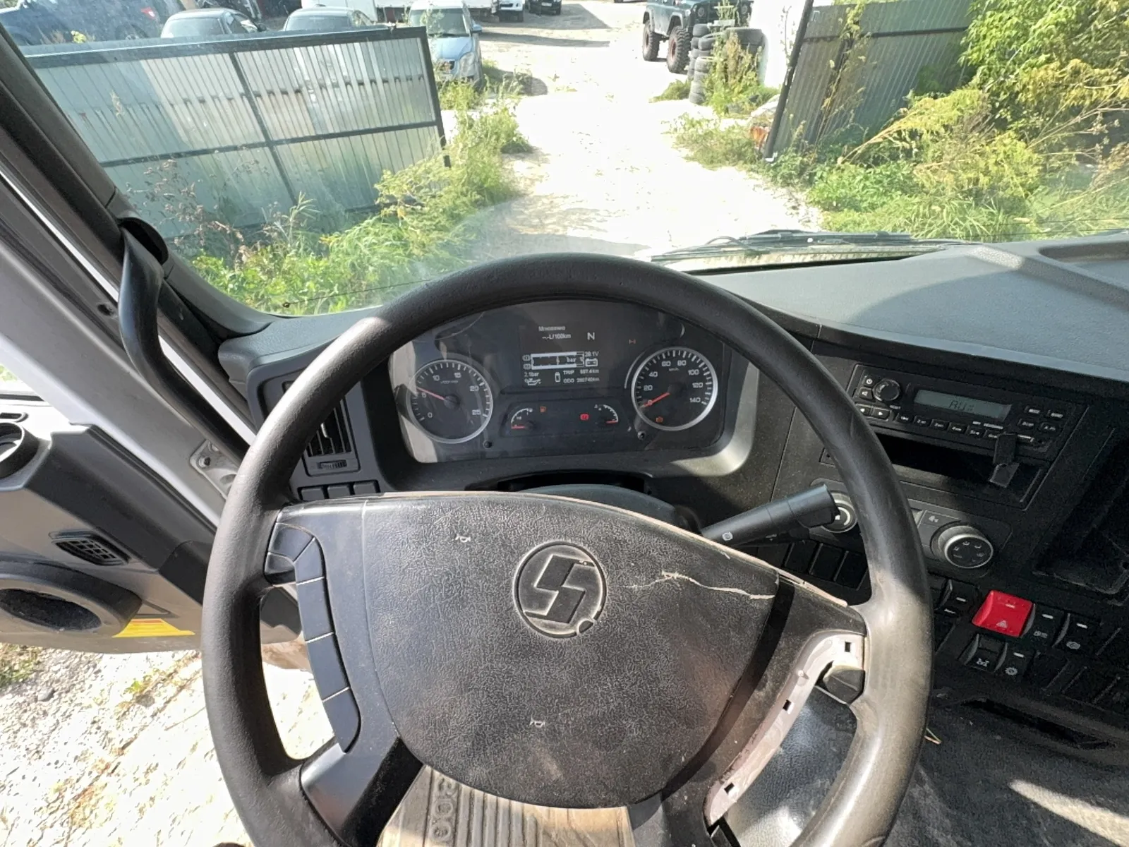 Shacman SX* 6x4 Самосвал, фото 5