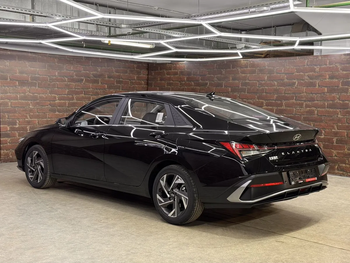 Hyundai Elantra, фото 4