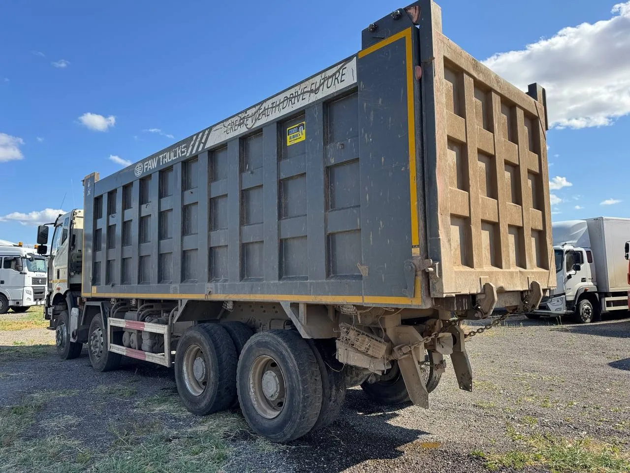 FAW J6 8x4 Самосвал, фото 4