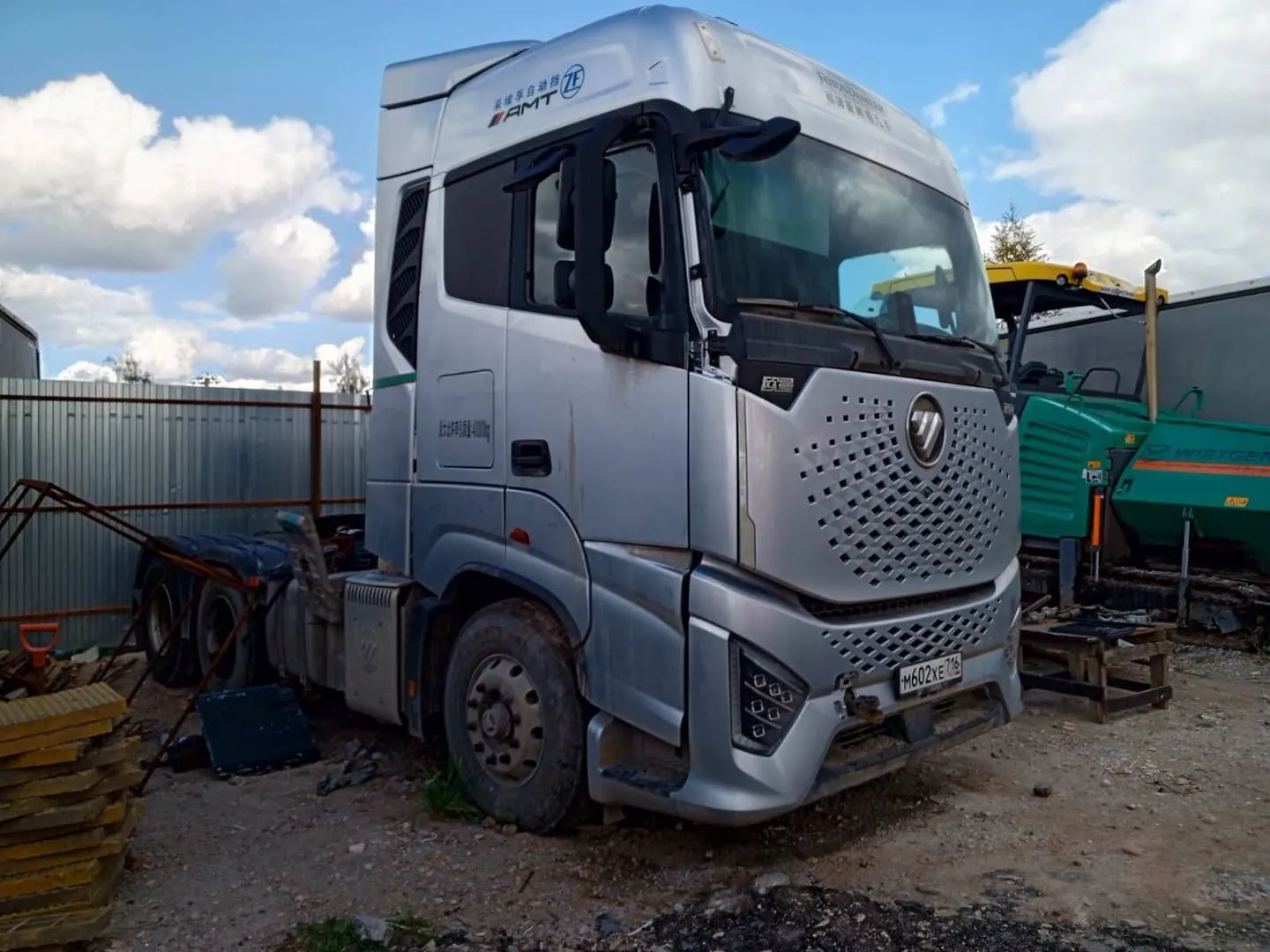 Foton AUMAN Galaxy 6x4 Седельный тягач, фото 2