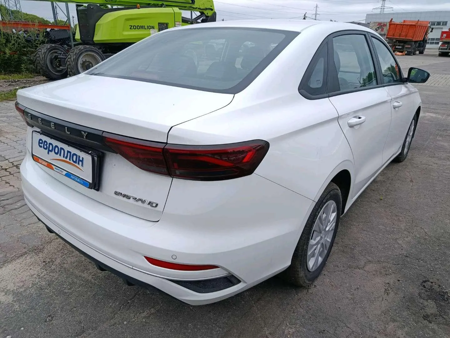 Geely Emgrand Комфорт 1.5 АТ, фото 3