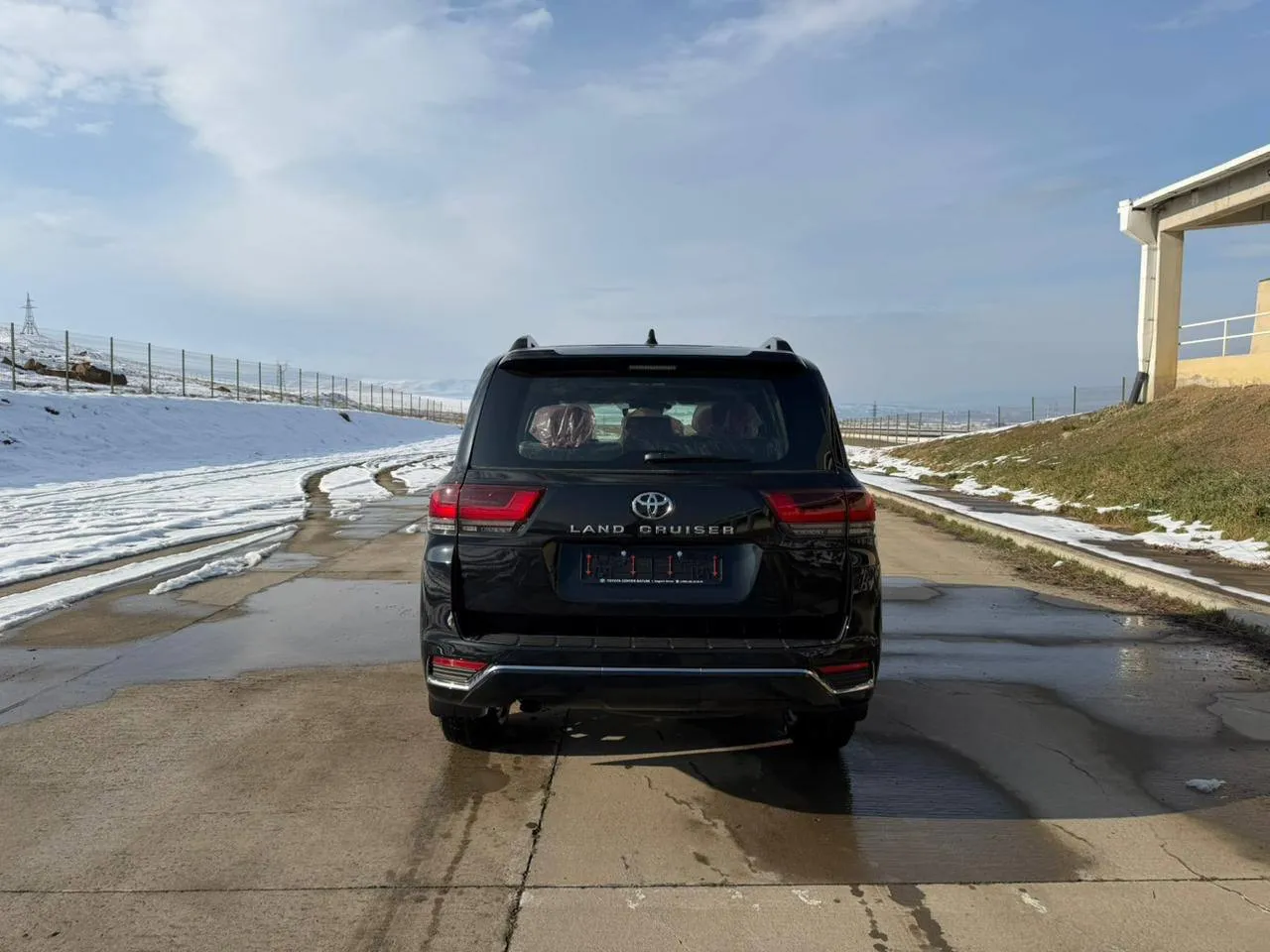 Toyota LAND CRUISER 300, фото 4