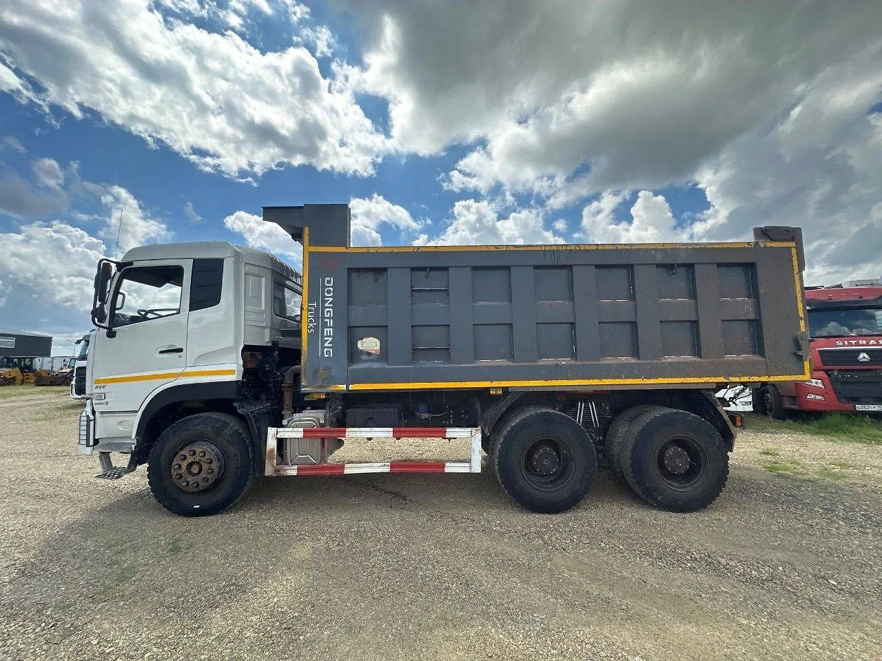 DONGFENG KC 6x4 Самосвал, фото 5