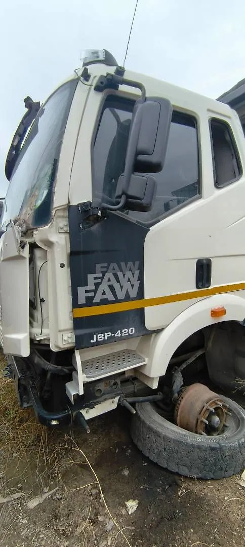 FAW J6 8x4 Самосвал, фото 2