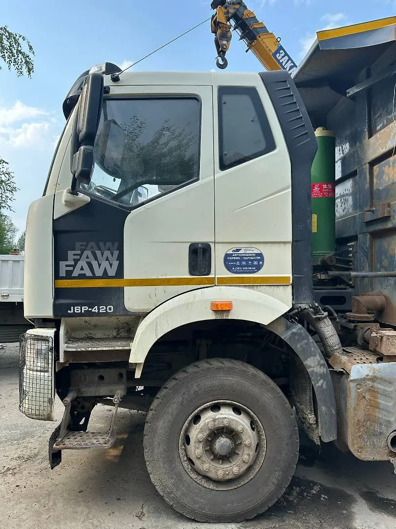 FAW J6 8x4 Самосвал, фото 4
