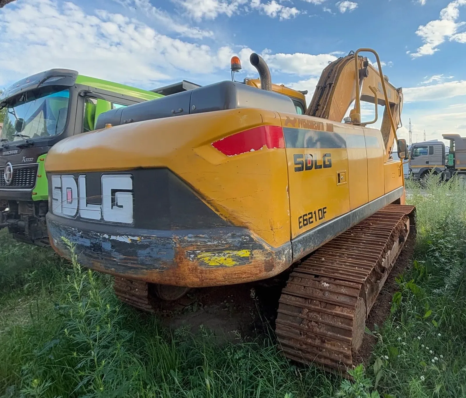SDLG E6210 Экскаватор, фото 3