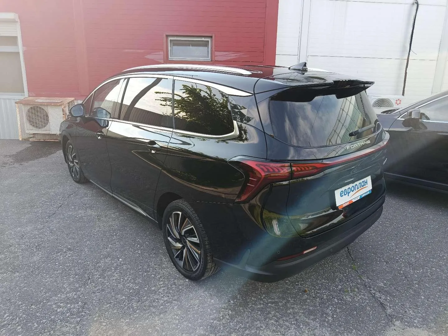 DONGFENG Forthing M4 YACHT, фото 4