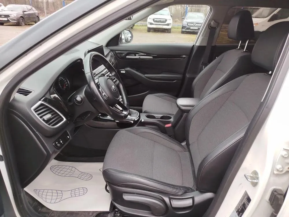 Kia Seltos 2.0 Prestige 4WD CVT, фото 5