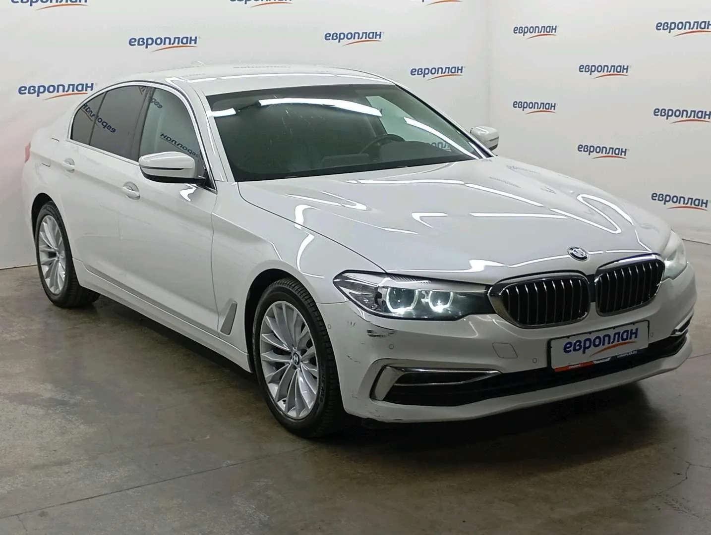 BMW 5 серия 520д полный привод Бизнес, фото 2