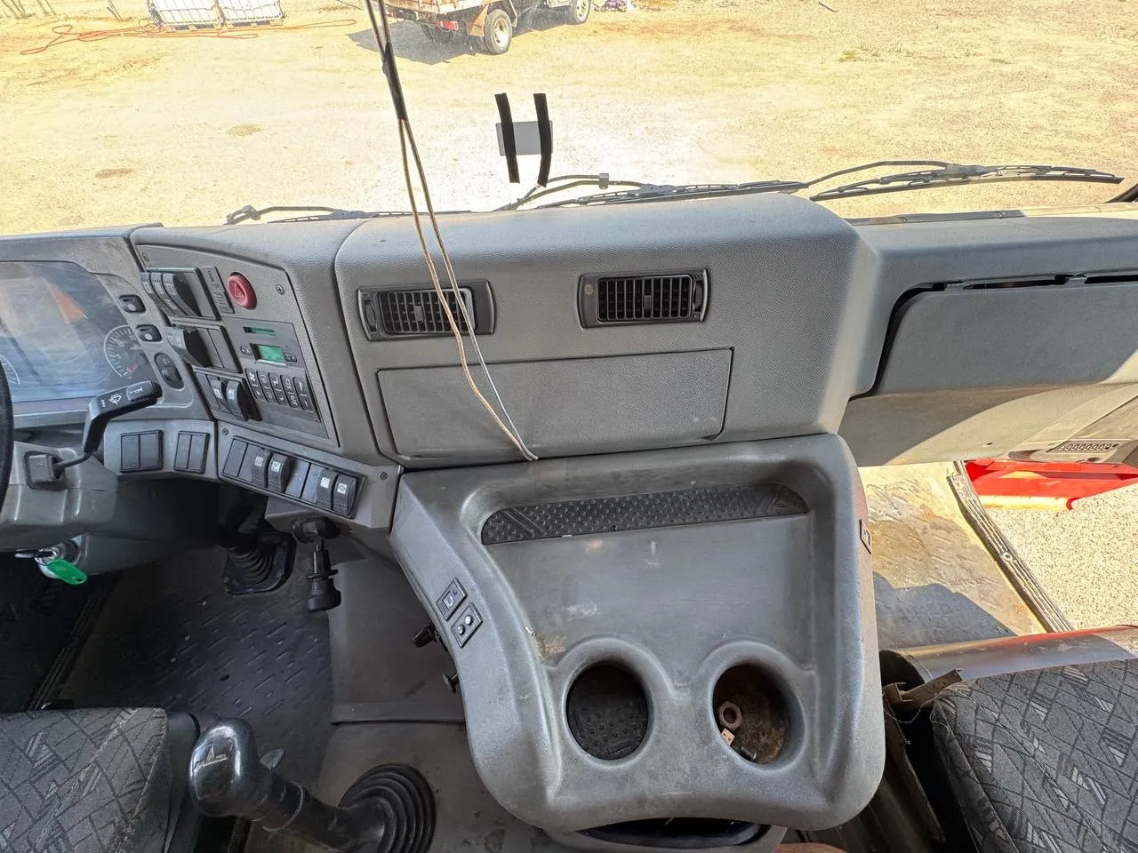 МАЗ 6516 8x4 Самосвал, фото 5