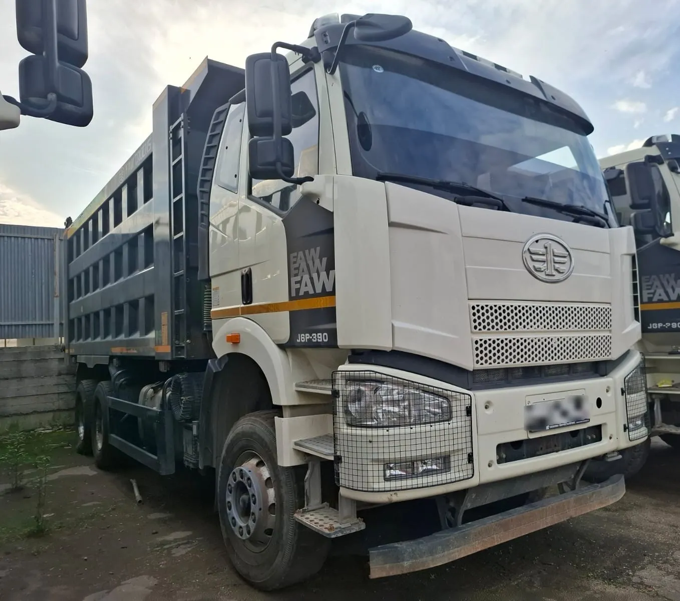 FAW J6* 6x4 Самосвал, фото 2