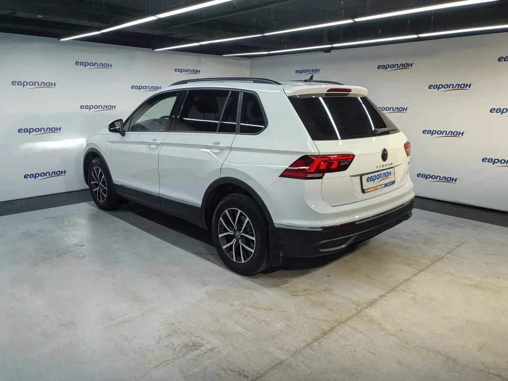 Volkswagen Tiguan Респект 1.4Т 150 л.с. АТ полный привод, фото 4