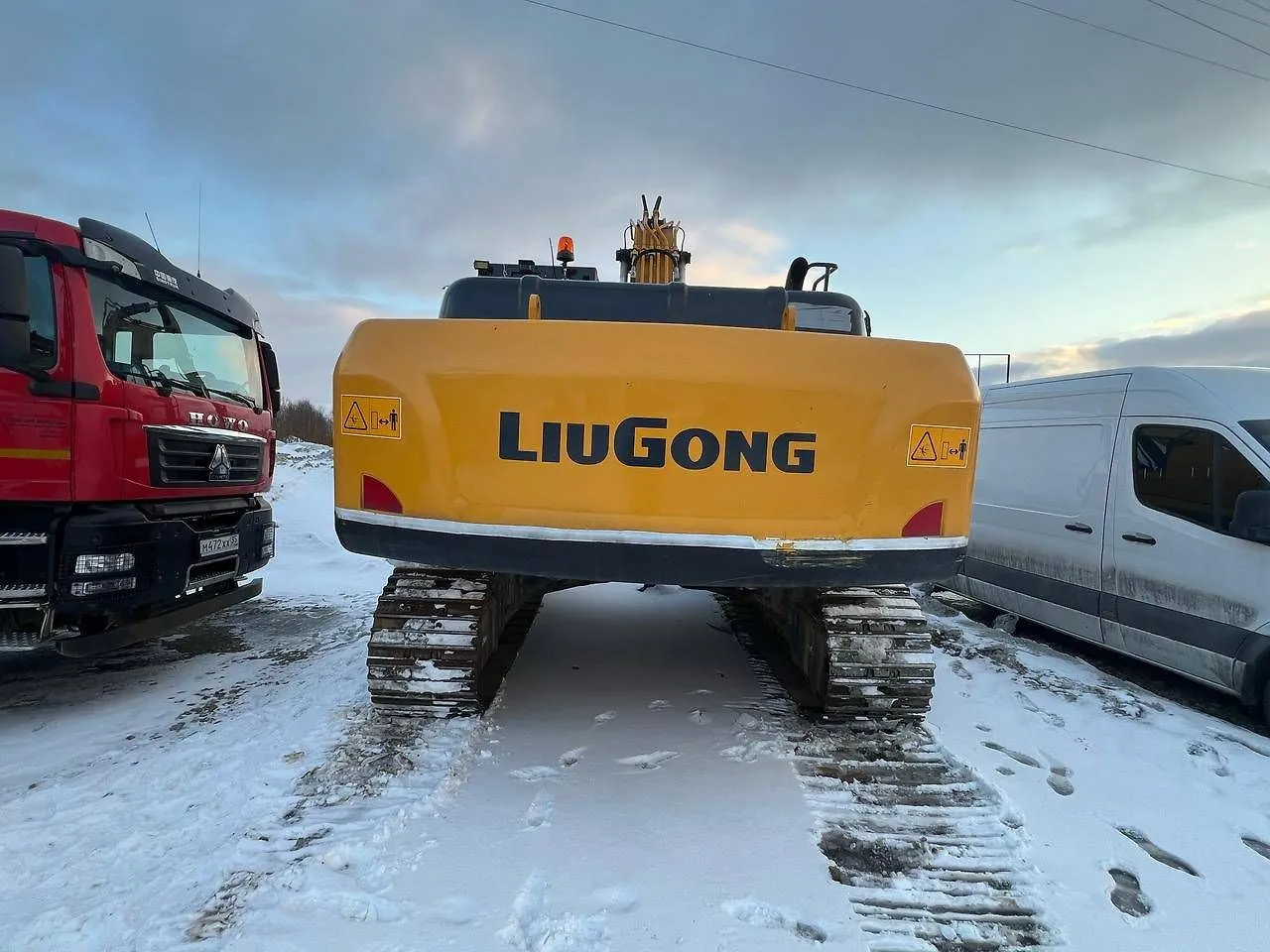 LiuGong CLG933 Экскаватор, фото 3
