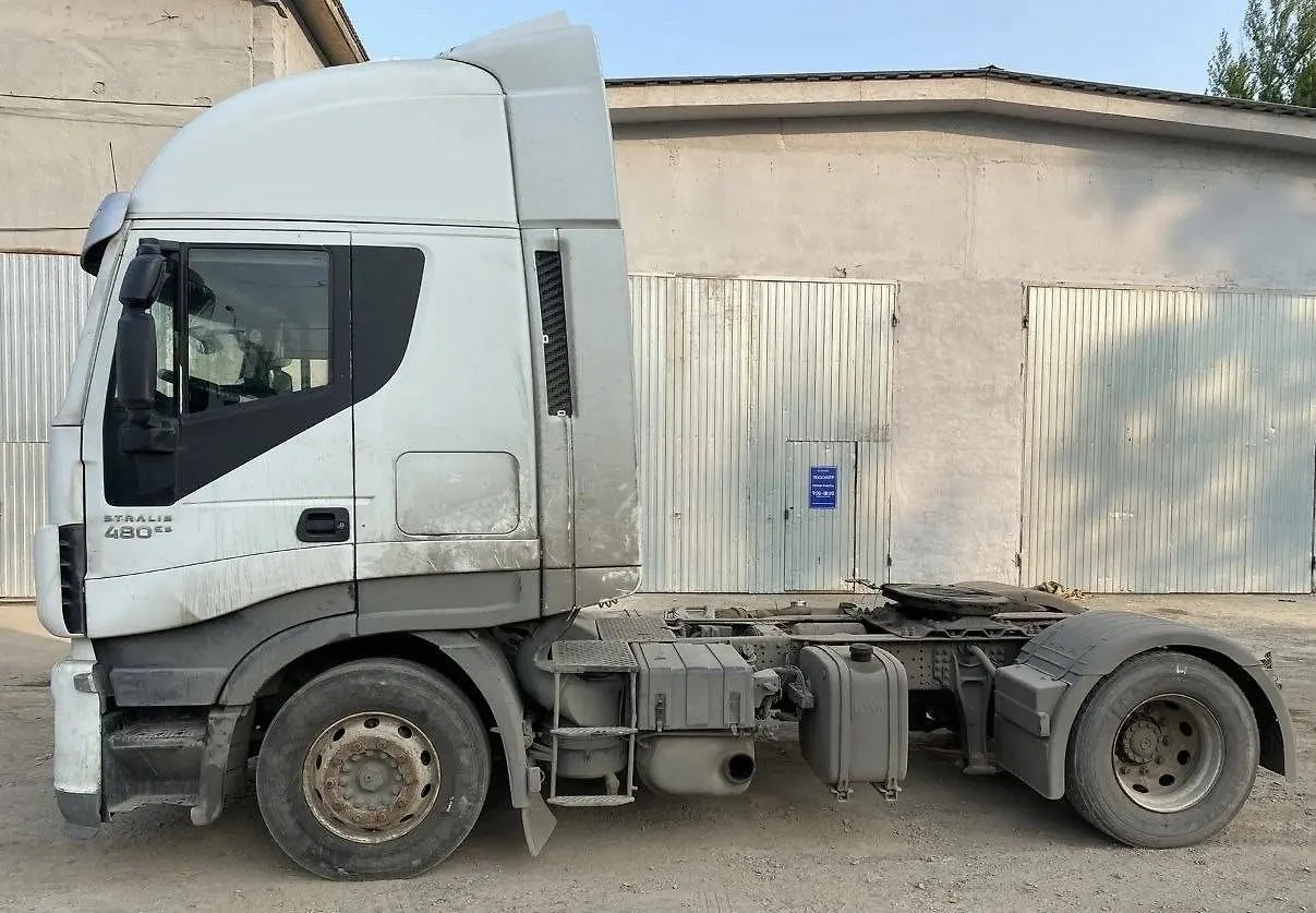 IVECO STRALIS 4x2 Седельный тягач, фото 5