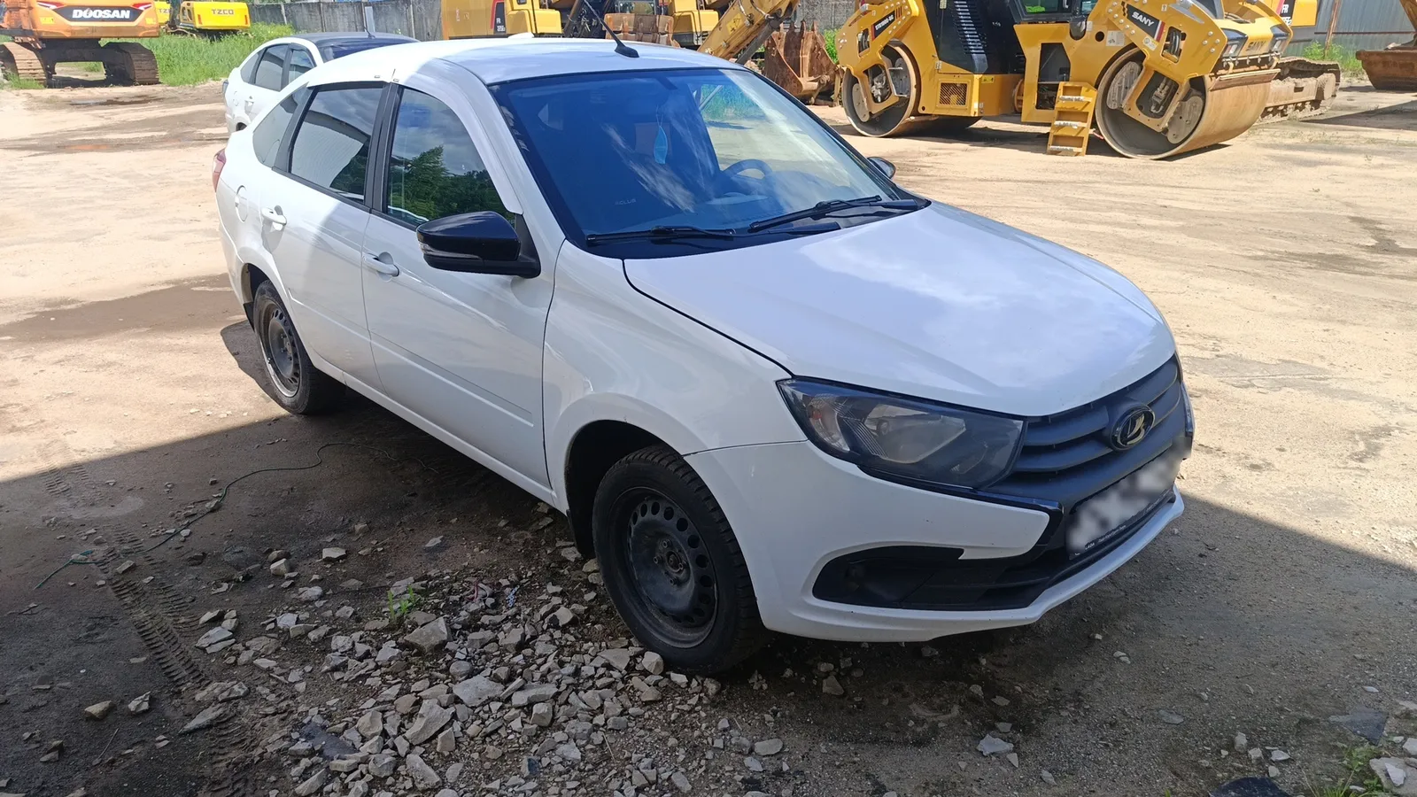 LADA Granta лифтбек, фото 2