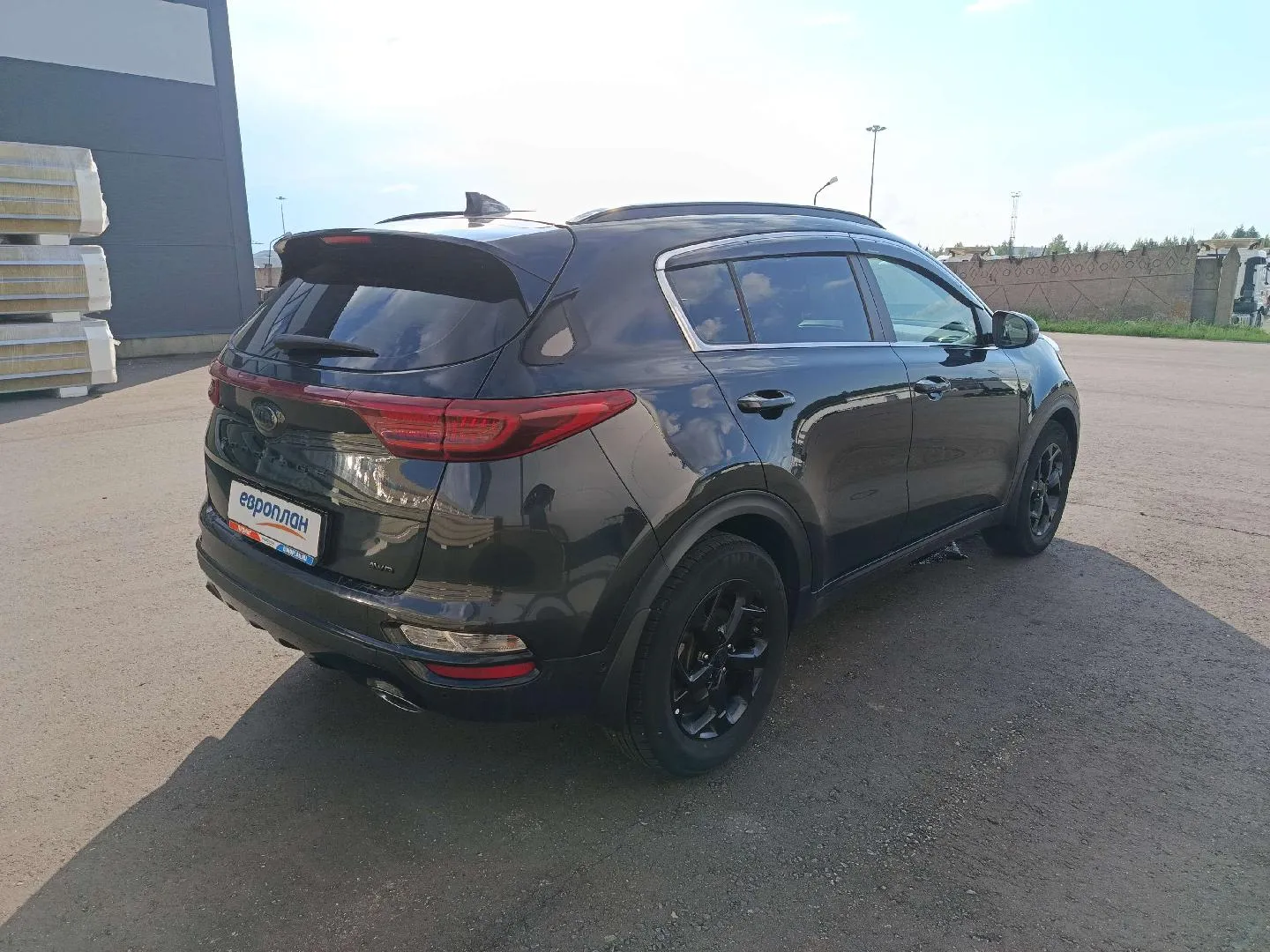 Kia Sportage Премиум Блэк Эдишн 2.4 АТ полный привод, фото 3