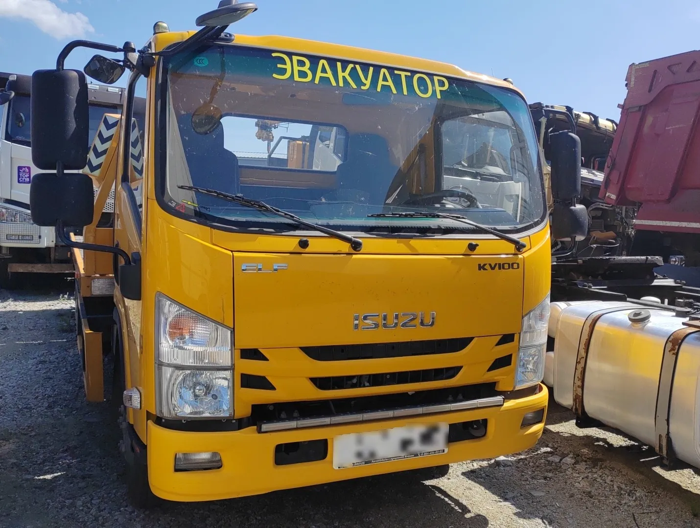 ISUZU ELF 7.5 4x2 Эвакуатор, фото 2