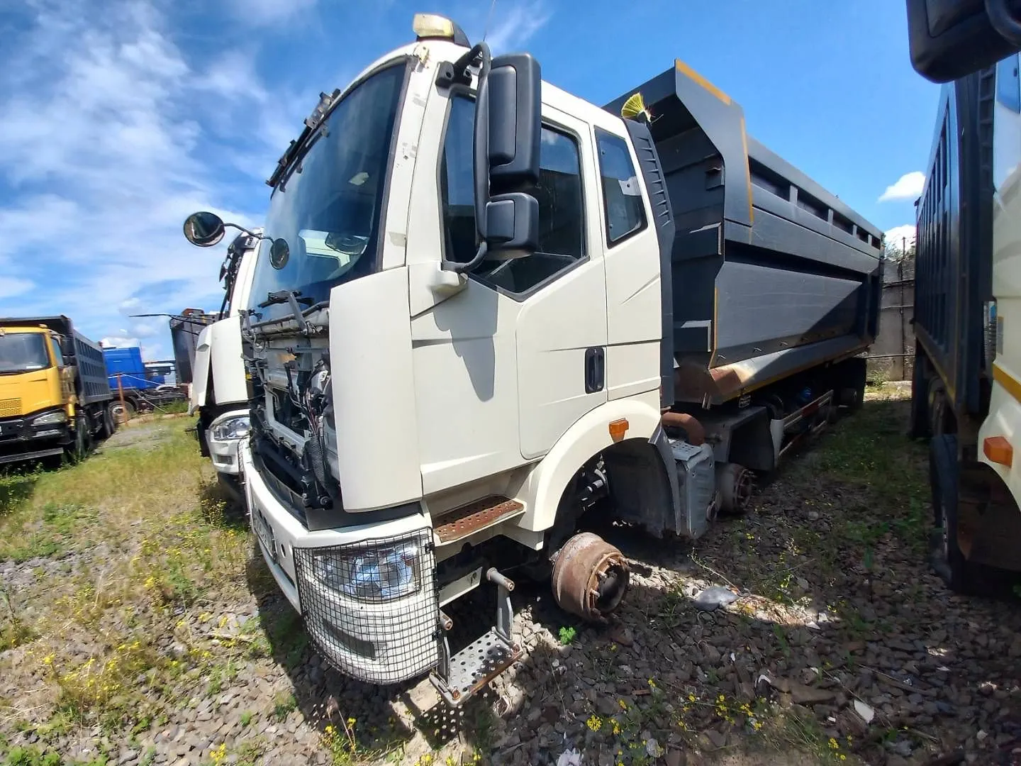 FAW J6 8x4 Самосвал, фото 3