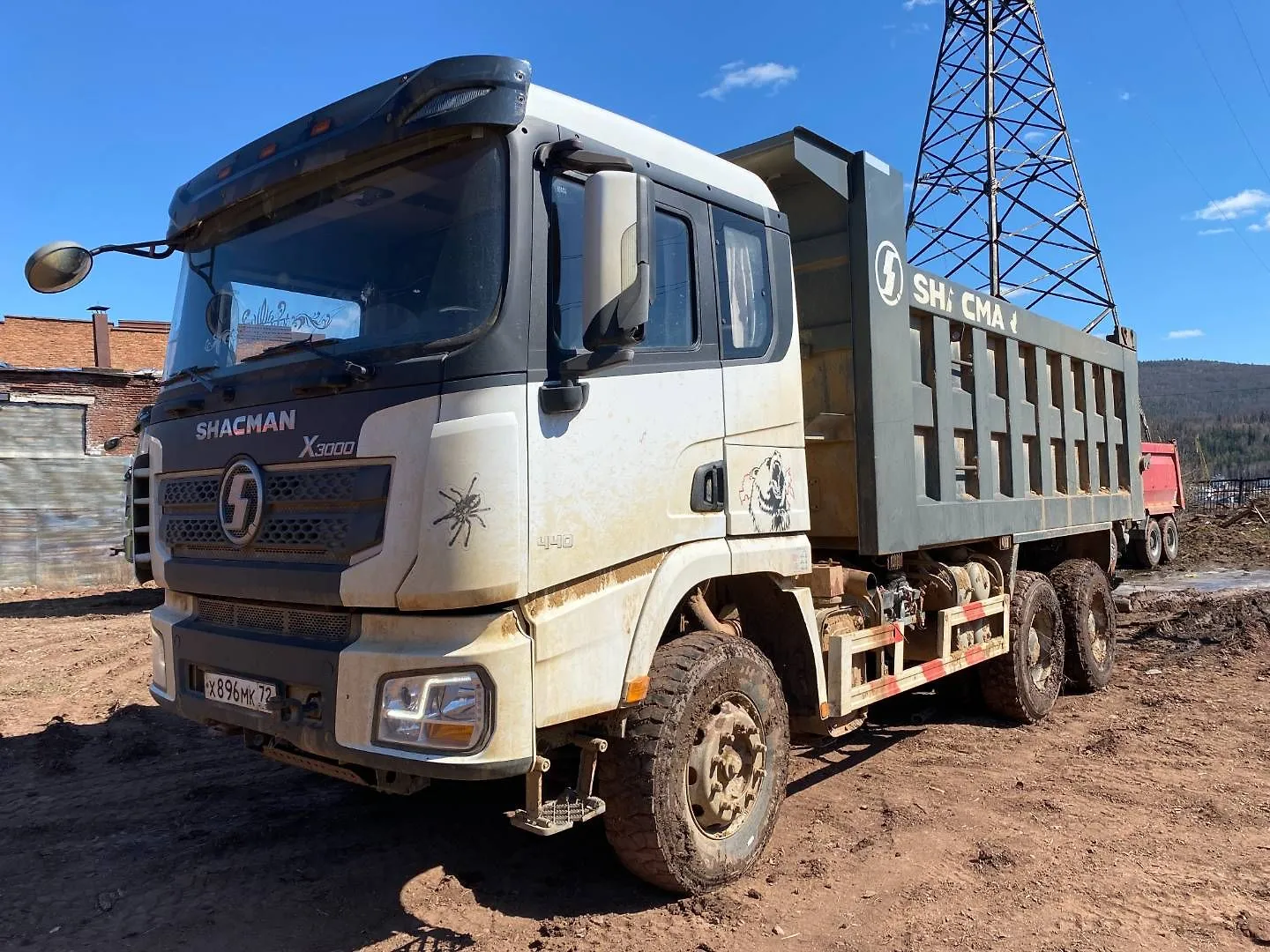 Shacman SX* 6x6 Самосвал, фото 3