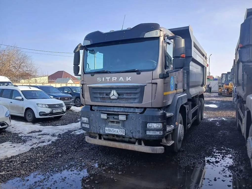 Sitrak C7H 6x4 Самосвал, фото 3