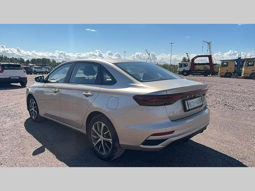 Geely EMGRAND, фото 3