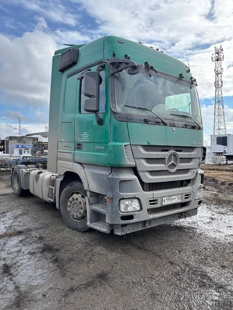 Mercedes-Benz ACTROS 4x2 Седельный тягач, фото 2