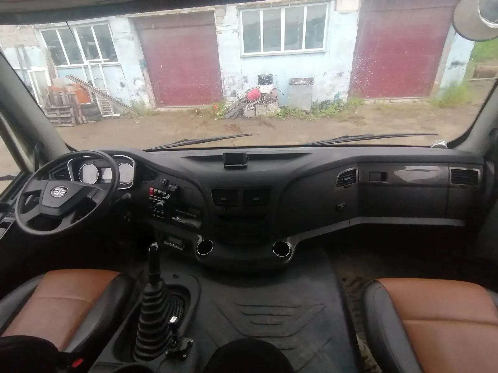 Автомастер 5589* на шасси FAW CA 3250 6x4 Самосвал, фото 5