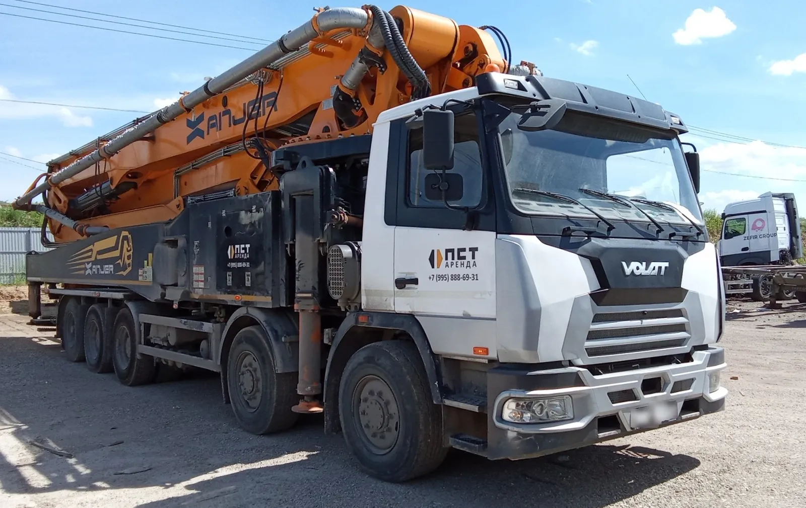 Ханджер Рус БНК* на шасси МЗКТ VOLAT 10X4 Автобетононасос, фото 2