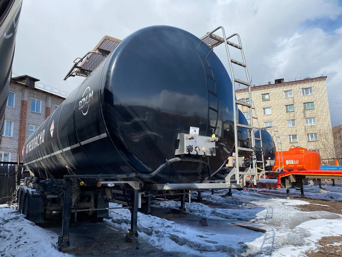 BONUM 914220 Полуприцеп цистерна, фото 2