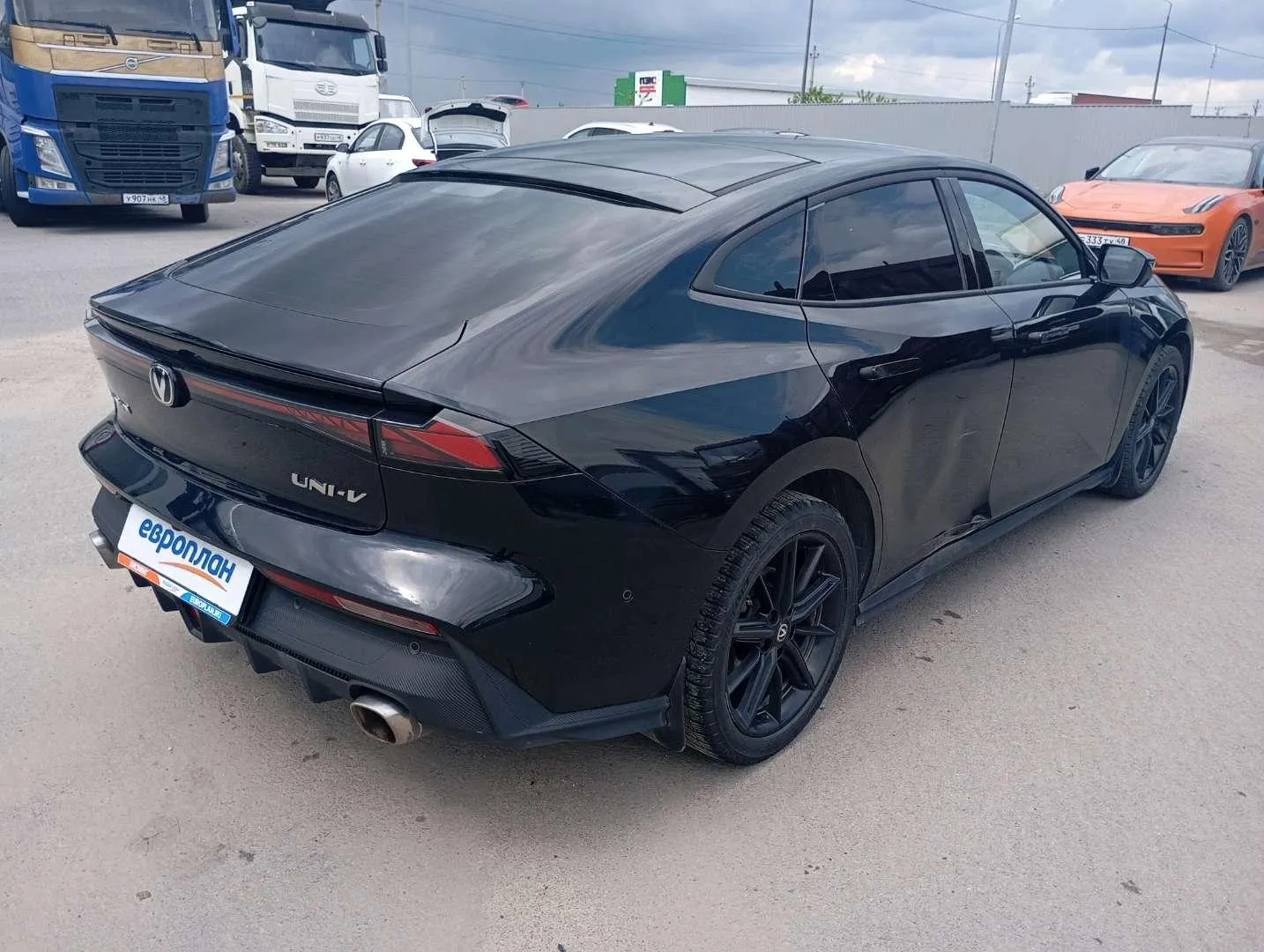 Changan Uni-V Комфорт 1.5Т АТ, фото 3