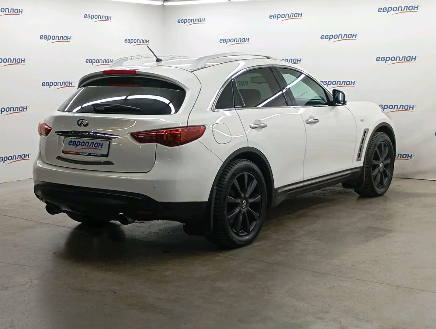 Infiniti QX70 3.7 Premium + NAVI 4WD auto, фото 3