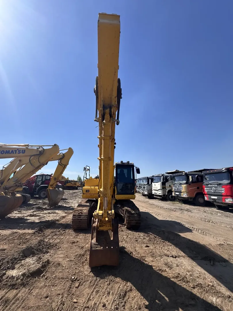 Komatsu PC 210 Экскаватор, фото 2