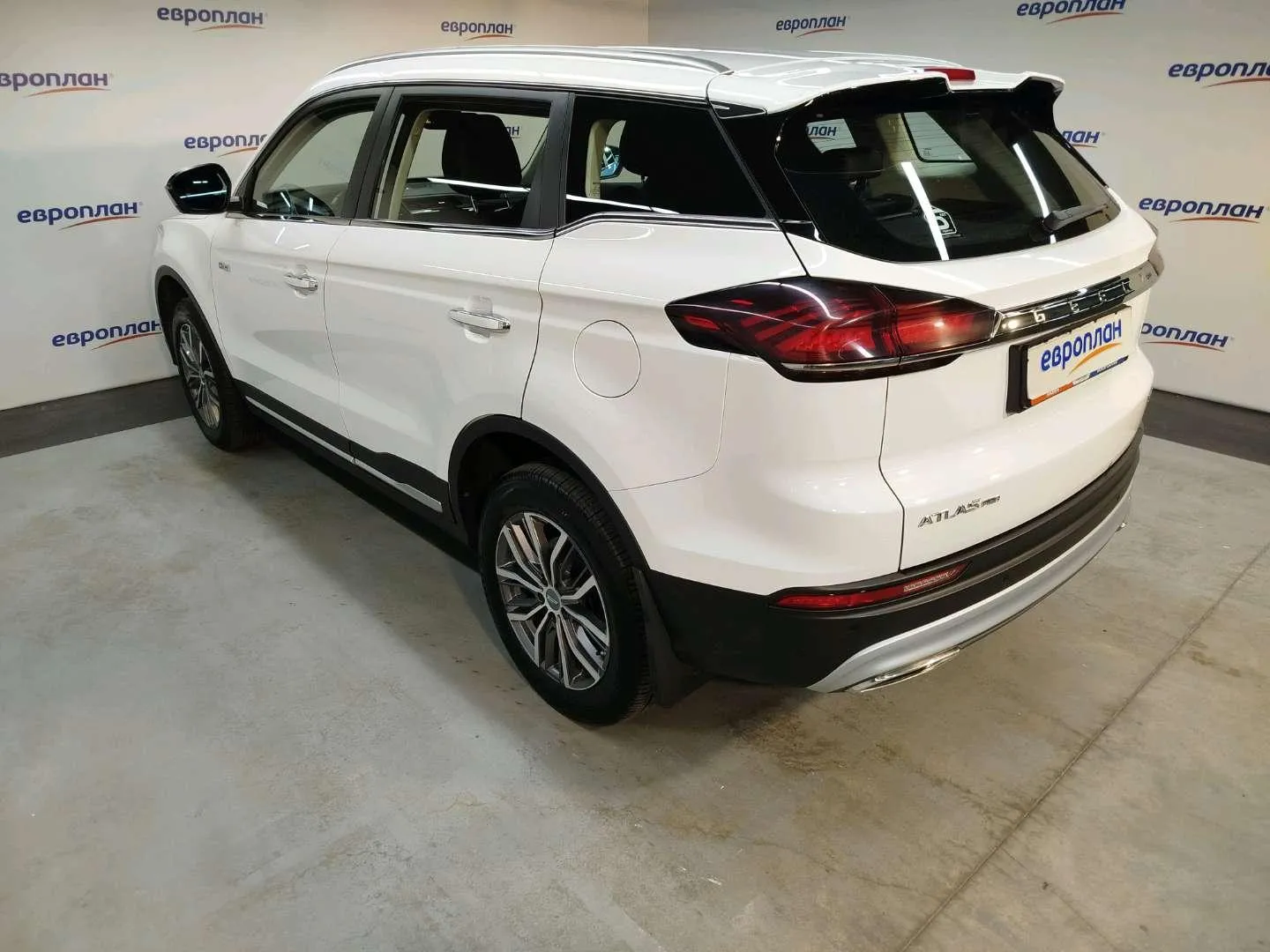 Geely Atlas Pro, фото 4