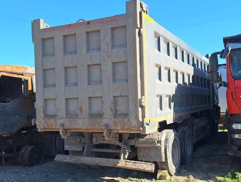 FAW J6 8x4 Самосвал, фото 3